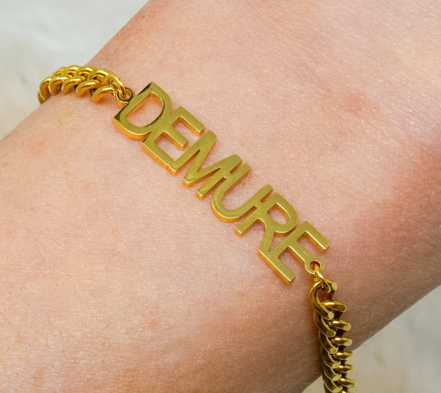 Demure Chain Bracelet